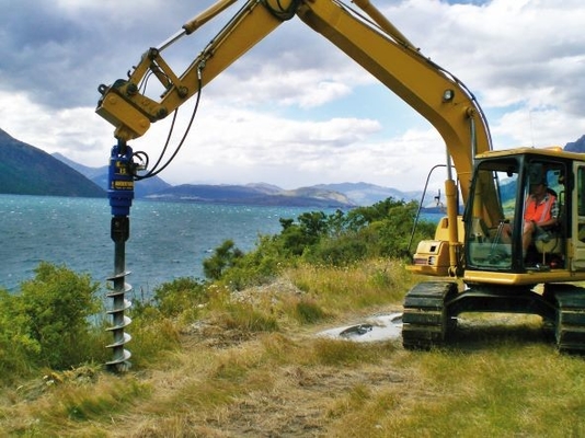 KA4500 Hydrauliczne świdry do ziemi Mini koparka Przystawka do wiertarki Koparka do otworów