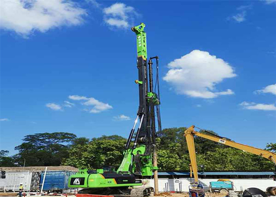 Wiertarka śrubowa 60m / min Przenośna wiertarka hydrauliczna Bore Pile 700mm