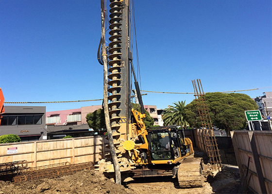 60m / min Wielofunkcyjna wiertnica Crawler Rotary Pile Drilling Rig 34,3MPa